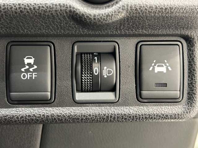 日産 ノート e－パワー X 宮城県 2018(平30)年 3.1万km ブリリアントホワイトパール ワンオーナー/衝突被害軽減システム/前後コーナーセンサー/レーンキープアシスト純正ナビ/アラウンドビューカメラ/純正ナビ/フルセグTV/DVD、Bluetooth、AUX/ドライブレコーダー/LEDヘッドライト/オートライト/純正アルミホイール/純正フロアマット/アンチロックブレーキシステム/横滑り防止装置
