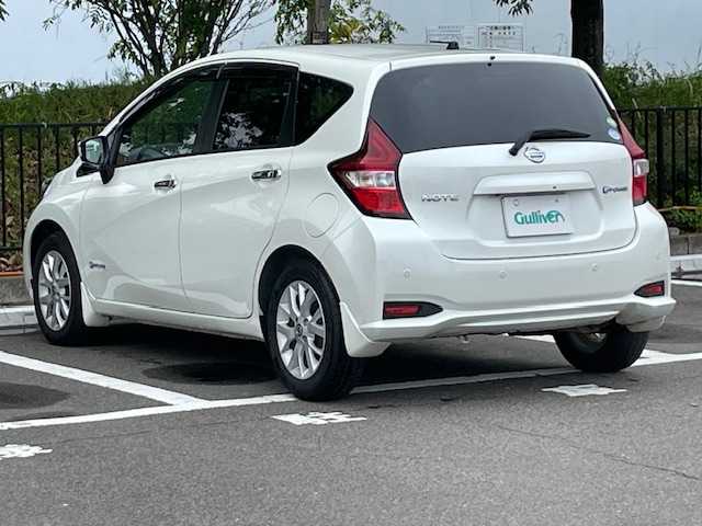 日産 ノート e－パワー X 宮城県 2018(平30)年 3.1万km ブリリアントホワイトパール ワンオーナー/衝突被害軽減システム/前後コーナーセンサー/レーンキープアシスト純正ナビ/アラウンドビューカメラ/純正ナビ/フルセグTV/DVD、Bluetooth、AUX/ドライブレコーダー/LEDヘッドライト/オートライト/純正アルミホイール/純正フロアマット/アンチロックブレーキシステム/横滑り防止装置