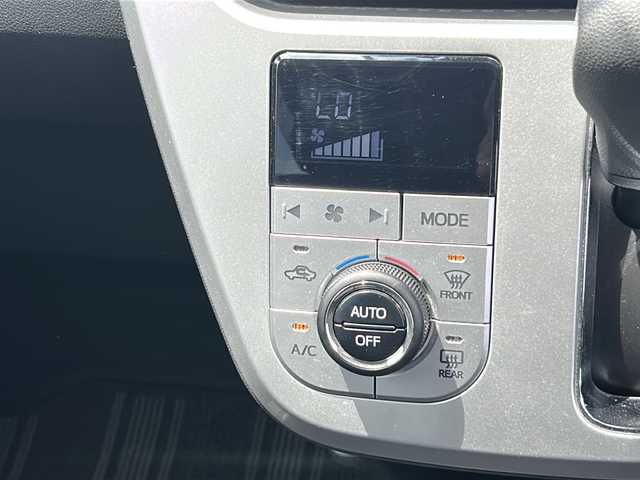 ダイハツ キャスト アクティバ X SAⅡ 茨城県 2015(平27)年 1.6万km ファイアークォーツレッドM 社外ナビゲーション/CD/DVD/Bluetooth/フルセグTV/バックカメラ/アイドリングストップ/横滑り防止装置/衝突被害軽減システム/プッシュスタート/スマートキー×２/ETC/前後ドライブレコーダー/オートライト/ハロゲンヘッドライト