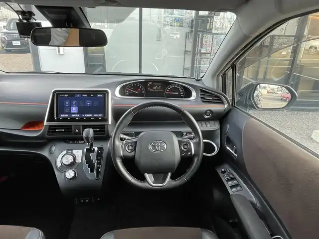 トヨタ シエンタ G クエロ 千葉県 2018(平30)年 3.9万km ブラックマイカ モデリスタエアロ/純正9インチSDナビ/(AM/FM/フルセグTV/Bluetooth)/全方位カメラ/衝突被害軽減システム/車線逸脱警報/フリップダウンモニター/ハーフレザーシート/両側パワースライドドア/横滑り防止装置/ETC/ドライブレコーダー/アイドリングストップ/LEDヘッドライト/フォグランプ/オートライト/ウィンカーミラー/社外15インチAW/シートヒーター/スマートキー/フロアマット/ドアバイザー/スペアキー/取扱説明書/保証書