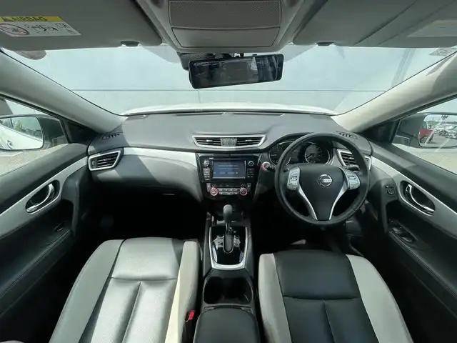 日産 エクストレイル ハイブリッド モード・プレミア 千葉県 2017(平29)年 4.3万km ブリリアントホワイトパール 純正ナビ　　/ＣＤ/ＤＶＤ/Ｂｌｕｅｔｏｏｔｈ/ＵＳＢ/フルセグＴＶ　/ＥＴＣ　/ブラインドスポットモニター　/アラウンドビューモニター　/電動リアゲート　/ＬＥＤヘッドライト　/ヒーテッドドアミラー　/オートライト/スマートキー