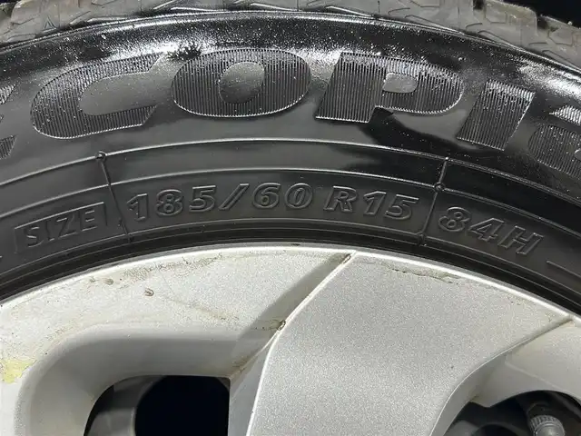 トヨタ シエンタ G 大阪府 2016(平28)年 1.9万km コバルトブルーメタリック 純正ナビ(フルセグ/DVD再生/Bluetooth) バックカメラ ETC 両側パワースライドドア 衝突軽減 トヨタセーフティセンス スマートキー プッシュスタート オートエアコン