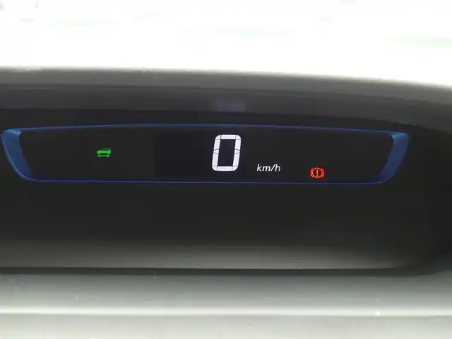 日産 セレナ e－パワー ハイウェイスター V 千葉県 2018(平30)年 1.5万km ブリリアントホワイトパール エマージェンシーブレーキ/インテリジェントパーキングアシスト/両側パワースライドドア/純正SDナビ/地デジTV/【BD/DVD/CD再生機能　Bluetooth接続】/アラウンドビューモニター/ドライブレコーダー/革巻きステアリング/ETC/LEDヘッドライト/フォグライト/ウインカーミラー/コーナーセンサー/純正15インチアルミホイル/サイド/カーテンエアバッグ/インテリジェントキー