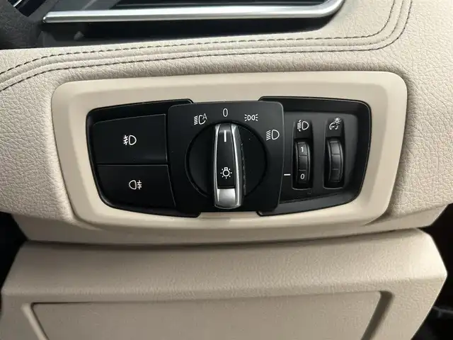 ＢＭＷ ２１８ｄ 岡山県 2019(令1)年 5.6万km 赤 純正iDrive/バックカメラ/パーキングアシスト/衝突警告/歩行者警告/車線逸脱警告/パノラマサンルーフガラス/ドラレコ/オートライト/オートワイパー/フォグライト/パワーテールゲート/レーザーシート/シートヒーター/PDC/コンフォートアクセス/ETC