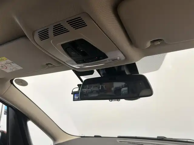 ＢＭＷ ２１８ｄ 岡山県 2019(令1)年 5.6万km 赤 純正iDrive/バックカメラ/パーキングアシスト/衝突警告/歩行者警告/車線逸脱警告/パノラマサンルーフガラス/ドラレコ/オートライト/オートワイパー/フォグライト/パワーテールゲート/レーザーシート/シートヒーター/PDC/コンフォートアクセス/ETC