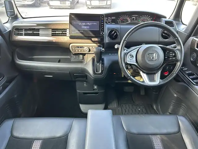 ホンダ Ｎ ＢＯＸ カスタム G L ターボ ホンダセンシング 静岡県 2018(平30)年 3.2万km プレミアムグラマラスブロンズP 純正8インチナビ/　（フルセグTV/Bluetooth/DVD/CD）/ホンダセンシング/衝突軽減ブレーキ/レーダークルーズコントロール/横滑り防止装置/バックカメラ/両側パワースライドドア/ハーフレザー/ビルトインETC/前方ナビ連動ドライブレコーダー/プッシュスタート/スマートキー/オートマチックハイビーム/オートライト/LEDヘッドライト/純正フロアマット/純正15インチアルミホイール/保証書/取扱説明書