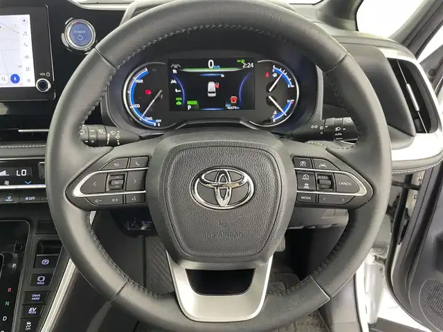 トヨタ ノア ハイブリッド S－Z 富山県 2023(令5)年 4.7万km ホワイトパールクリスタルシャイン 純正ディスプレイオーディオ（ナビ機能有）/AM/FM/BT/USB）/バックカメラ/ドライブレコーダー/ETC/両側パワースライドドア/ハーフレザーシート/シートヒーター/オートホールド付電子パーキング/衝突被害軽減システム/レーダークルーズコントロール/レーンキープアシスト/コーナーセンサー/横滑り防止装置/オートLEDライト/オートマチックハイビーム/純正アルミホイール/純正フロアマット/革巻きステアリング/ステアリングスイッチ/スマートキー