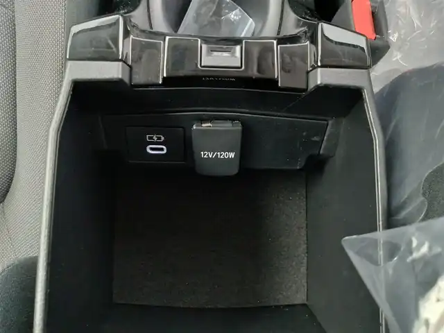 トヨタ カローラツーリング ハイブリッド G 愛知県 2022(令4)年 3.6万km ブラック 純正ディスプレイオーディオ/(ナビ/フルセグ/BT/アップルカープレイ)/バックカメラ/クリアランスソナー/レーダークルーズコントロール/トヨタセーフティセンス/ビルトインETC/LEDヘッドライト/オートライト/オートハイビーム/電子パーキング/ブレーキホールド/ステアリングスイッチ/ドライブモード/カーテンエアバック/プッシュスタート/スマートキー/革ステアリング