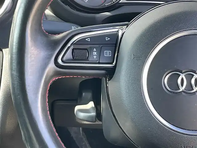 アウディ Ｓ１ 福岡県 2015(平27)年 7.3万km 黒 純正ナビ/ワンセグTV/Bluetooth/ETC/コーナセンサー/オートライト/HIDヘッドライト/純正18インチアルミホイール/ハーフレザーシート/革巻きステアリング/ステアリングスイッチ/プッシュスタート