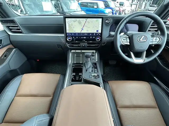 レクサス ＧＸ 550 バージョンL 愛知県 2025(令7)年 0.2万km ソニッククォーツ パノラマルーフ/マークレビンソンサウンドシステム/デジタルインナーミラー /クールBOX/純正14インチコネクティッドナビ/フルセグTV/BT/HDMI/パノラミックビューモニター/ビルトイン2.0ETC/純正22インチAW/オートステップ/レクサスチームメイト/レクサスセーフティシステム＋/ブラインドスポットモニター/ヘッドアップディスプレイ/レーダークルーズコントロール/パワーバックドア/ブラウンレザーシート/前席パワーシート（D席メモリー付き）/前席シートヒーター/エアシート/ハンドルヒーター /取説、保証書/スペアキー
