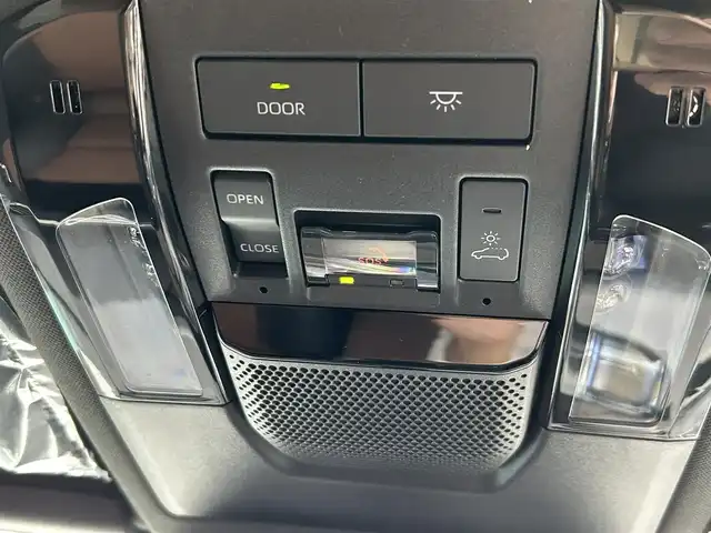レクサス ＧＸ 550 バージョンL 愛知県 2025(令7)年 0.2万km ソニッククォーツ パノラマルーフ/マークレビンソンサウンドシステム/デジタルインナーミラー /クールBOX/純正14インチコネクティッドナビ/フルセグTV/BT/HDMI/パノラミックビューモニター/ビルトイン2.0ETC/純正22インチAW/オートステップ/レクサスチームメイト/レクサスセーフティシステム＋/ブラインドスポットモニター/ヘッドアップディスプレイ/レーダークルーズコントロール/パワーバックドア/ブラウンレザーシート/前席パワーシート（D席メモリー付き）/前席シートヒーター/エアシート/ハンドルヒーター /取説、保証書/スペアキー
