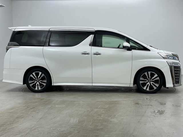 トヨタ ヴェルファイア ZG 道央・札幌 2018(平30)年 4.2万km ホワイトパールクリスタルシャイン ・4WD/・寒冷地仕様/・ワンオーナー/・純正ナビ&CD&DVD&SD&BT&フルセグ/・純正フリップダウンモニター/・電動リアゲート/・両側パワースライドドア/・トヨタセーフティセンス/・レーダークルーズコントロール/・ステアリングヒーター/・前席シートヒーター/・前席ベンチレーション/・前席パワーシート/・純正デジタルインナーミラー/・TVキャンセラー/・LEDヘッドライト/・バックフォグ/・ダウンサス