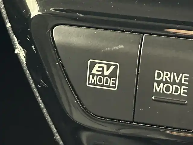 トヨタ プリウス S ツーリングセレクション 群馬県 2020(令2)年 9.5万km アティチュードブラックマイカ 純正９インチナビ　バックカメラ　レーダークルーズコントロール　ＬＥＤ　ＡＨＢ　シートヒーター　純正１７インチＡＷ　ステアリングリモコン　ドライブレコーダー　ＥＴＣ　スマートキー　クリアランスソナー