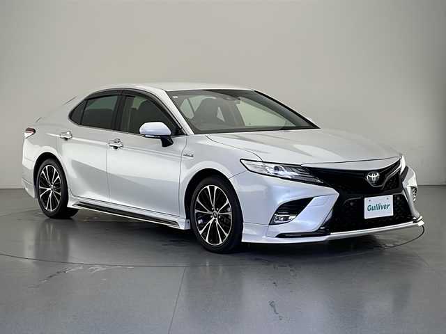 トヨタ カムリ WSレザーパッケージ 長野県 2019(平31)年 6万km プラチナホワイトパールマイカ TRDフルエアロ&マフラー/純正SDナビ&フルセグTV&CD&DVD&USB&BT/トヨタセーフティセンス/アダプティブクルーズコントロール/レーンディパーチャーアラート/プリクラッシュセーフティ/ブラインドスポットモニター/リアクロストラフィックアラート/クリアランスソナー/ヘッドアップディスプレイ/オートマチックハイビーム/先行車発進告知/純正前後ドライブレコーダー/寒冷地仕様/合皮シート/前席パワーシート/前席シートヒーター/ステアリングスイッチ/バックカメラ/ビルトインETC/LEDヘッドライト/フロントフォグランプ/オートライト/電動格納ミラー/ウィンカーミラー/純正18インチAW装着/純正フロアマット/プッシュスタート/スマートキー