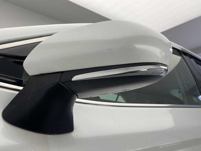 トヨタ カムリ WSレザーパッケージ 長野県 2019(平31)年 6万km プラチナホワイトパールマイカ TRDフルエアロ&マフラー/純正SDナビ&フルセグTV&CD&DVD&USB&BT/トヨタセーフティセンス/アダプティブクルーズコントロール/レーンディパーチャーアラート/プリクラッシュセーフティ/ブラインドスポットモニター/リアクロストラフィックアラート/クリアランスソナー/ヘッドアップディスプレイ/オートマチックハイビーム/先行車発進告知/純正前後ドライブレコーダー/寒冷地仕様/合皮シート/前席パワーシート/前席シートヒーター/ステアリングスイッチ/バックカメラ/ビルトインETC/LEDヘッドライト/フロントフォグランプ/オートライト/電動格納ミラー/ウィンカーミラー/純正18インチAW装着/純正フロアマット/プッシュスタート/スマートキー