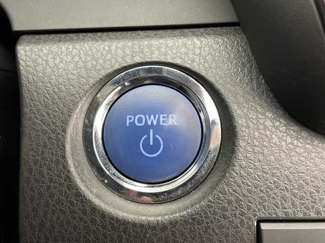 トヨタ カムリ WSレザーパッケージ 長野県 2019(平31)年 6万km プラチナホワイトパールマイカ TRDフルエアロ&マフラー/純正SDナビ&フルセグTV&CD&DVD&USB&BT/トヨタセーフティセンス/アダプティブクルーズコントロール/レーンディパーチャーアラート/プリクラッシュセーフティ/ブラインドスポットモニター/リアクロストラフィックアラート/クリアランスソナー/ヘッドアップディスプレイ/オートマチックハイビーム/先行車発進告知/純正前後ドライブレコーダー/寒冷地仕様/合皮シート/前席パワーシート/前席シートヒーター/ステアリングスイッチ/バックカメラ/ビルトインETC/LEDヘッドライト/フロントフォグランプ/オートライト/電動格納ミラー/ウィンカーミラー/純正18インチAW装着/純正フロアマット/プッシュスタート/スマートキー