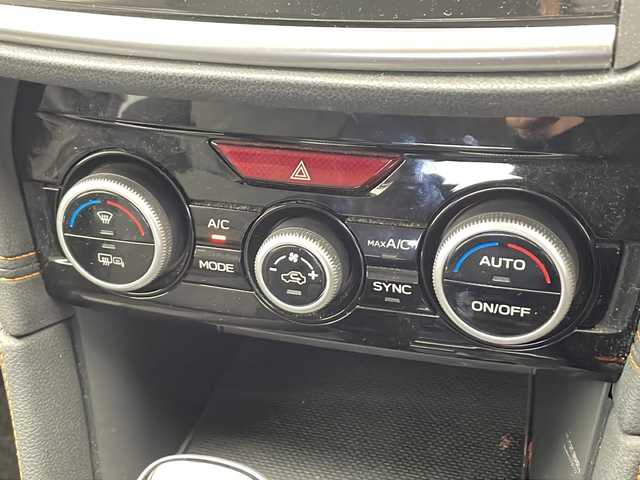 スバル ＸＶ ハイブリッド 2．0e－S アイサイト 千葉県 2021(令3)年 3.8万km クリスタルブラックシリカ 衝突軽減ブレーキ/レーンキープアシスト/レーダークルーズコントロール/バックカメラ/純正SDナビ/（フルセグ/Bluetooth/CD/DVD/FM/AM）/ETC/ドライブレコーダー（前のみ）/ブラインドスポットモニター/LEDヘッドライト/電動格納ミラー/W＋サイドエアバッグ