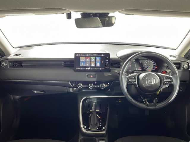 ホンダ ヴェゼル ハイブリッド e:HEV Z 沖縄県 2021(令3)年 3.2万km プラチナホワイトパール ワンオーナー/禁煙車　/純正9インチホンダコネクトナビ/（フルセグTV Bluetooth Apple CarPlay）/ホンダセンシング/・衝突被害軽減ブレーキ/・アダプティブクルーズコントロール/・車線逸脱警報機能/BSM（ブラインドスポットモニター）/バックカメラ/置くだけ充電/前後ドライブレコーダー/ETC2.0/ダウンヒルアシスト/ハーフレザーシート/シートヒーター