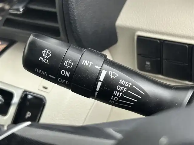 トヨタ シエンタ G 道央・札幌 2015(平27)年 5.3万km ホワイトパールクリスタルシャイン ・４WD/・寒冷地仕様/・純正ＳＤナビゲーション/　ＣＤ／ＤＶＤ／ＳＤ／ワンセグ／ＢＴ/・両側パワースライドドア/・バックカメラ/・ＬＥＤヘッドライト/・オートライト/・フロントフォグランプ/・横滑り防止装置/・純正ＡＷ１５インチ/・純正フロアマット/・スマートキー/・プッシュスタート/・スペアキー１本/・ワイパーデアイサー/・ウォークスルー/・チップアップシート/・ドアバイザー/・ステアリングスイッチ/・社外AW15インチ冬タイヤ積込（185/60/15）/・取説有