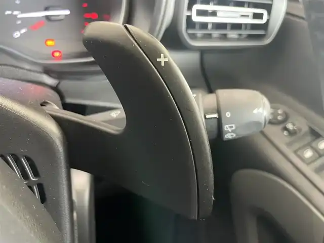 シトロエン シトロエン ベルランゴ シャイン 静岡県 2021(令3)年 3.2万km ブランバンキーズ マルチＰルーフ　/ＣａｒＰｌａｙ対応　/Ｆ／Ｓ／Ｒバックソナー　/ＬＫＡ　/ＢＳＭ　/ＲＣＴＡ　/クルコン　/アクティブＳＦＴブレーキ　/スマートフォンワイヤレスチャージャー　/パドルシフト　/ホワイトアクセント入シート