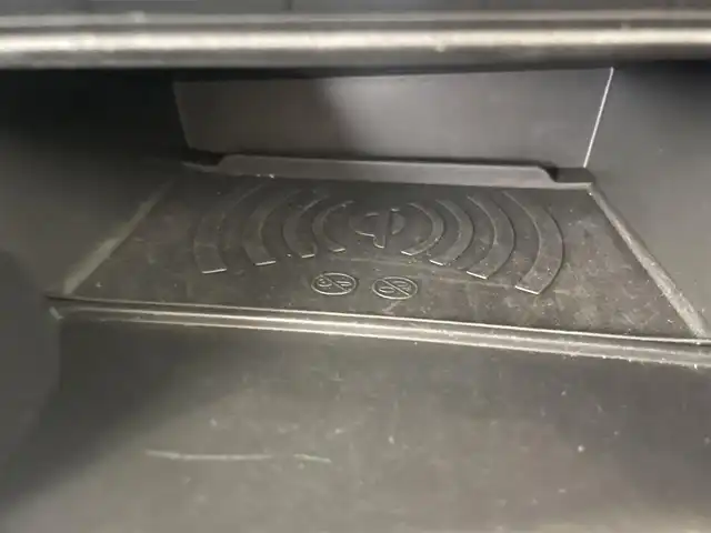 シトロエン シトロエン ベルランゴ シャイン 静岡県 2021(令3)年 3.2万km ブランバンキーズ マルチＰルーフ　/ＣａｒＰｌａｙ対応　/Ｆ／Ｓ／Ｒバックソナー　/ＬＫＡ　/ＢＳＭ　/ＲＣＴＡ　/クルコン　/アクティブＳＦＴブレーキ　/スマートフォンワイヤレスチャージャー　/パドルシフト　/ホワイトアクセント入シート