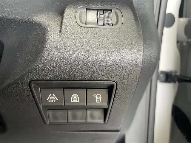 シトロエン シトロエン ベルランゴ シャイン 静岡県 2021(令3)年 3.2万km ブランバンキーズ マルチＰルーフ　/ＣａｒＰｌａｙ対応　/Ｆ／Ｓ／Ｒバックソナー　/ＬＫＡ　/ＢＳＭ　/ＲＣＴＡ　/クルコン　/アクティブＳＦＴブレーキ　/スマートフォンワイヤレスチャージャー　/パドルシフト　/ホワイトアクセント入シート