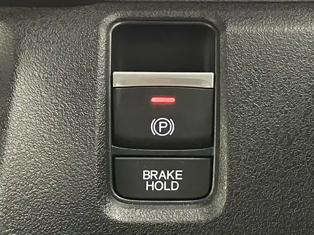 ホンダ Ｎ ＢＯＸ カスタム ターボ 愛知県 2024(令6)年 0.4万km クリスタルブラックパール 純正９型ナビ　シートヒーター　両側パワスラ　バックカメラ　フルセグＴＶ　追従クルコン　ＥＴＣ　ホンダセンシング　パドルシフト　黒ハーフレザー　コーナーセンサー　衝突軽減　ＬＥＤライト　ＵＳＢ接続　禁煙　オートハイビーム　車線逸脱　純正フロアマット　純正１５インチAW　プッシュスタート　スマートキー