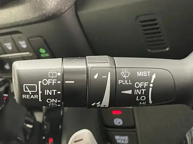 ホンダ Ｎ ＢＯＸ カスタム ターボ 愛知県 2024(令6)年 0.4万km クリスタルブラックパール 純正９型ナビ　シートヒーター　両側パワスラ　バックカメラ　フルセグＴＶ　追従クルコン　ＥＴＣ　ホンダセンシング　パドルシフト　黒ハーフレザー　コーナーセンサー　衝突軽減　ＬＥＤライト　ＵＳＢ接続　禁煙　オートハイビーム　車線逸脱　純正フロアマット　純正１５インチAW　プッシュスタート　スマートキー