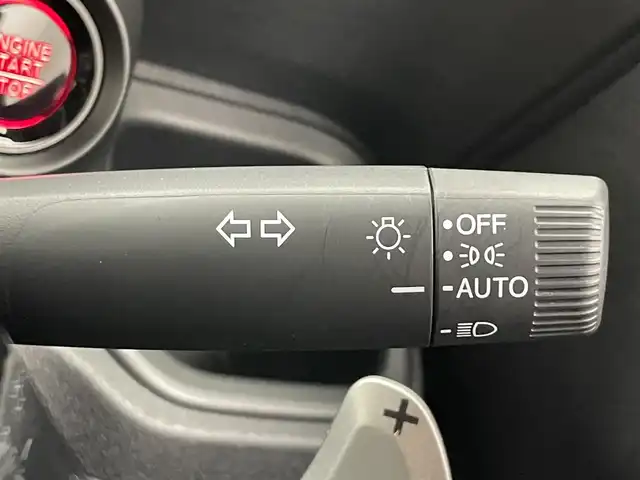 ホンダ Ｎ ＢＯＸ カスタム ターボ 愛知県 2024(令6)年 0.4万km クリスタルブラックパール 純正９型ナビ　シートヒーター　両側パワスラ　バックカメラ　フルセグＴＶ　追従クルコン　ＥＴＣ　ホンダセンシング　パドルシフト　黒ハーフレザー　コーナーセンサー　衝突軽減　ＬＥＤライト　ＵＳＢ接続　禁煙　オートハイビーム　車線逸脱　純正フロアマット　純正１５インチAW　プッシュスタート　スマートキー