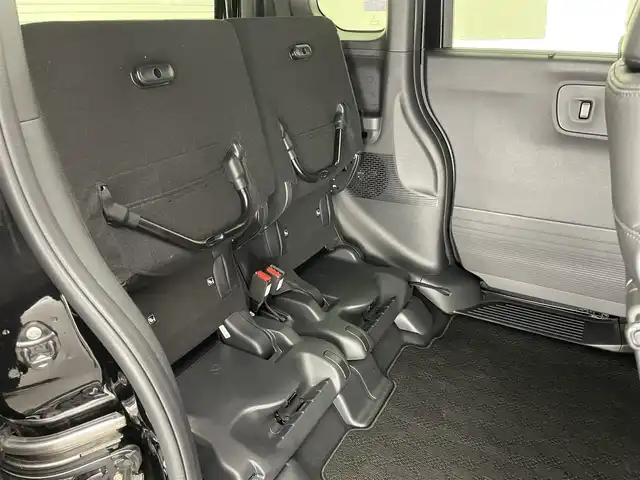 ホンダ Ｎ ＢＯＸ カスタム ターボ 愛知県 2024(令6)年 0.4万km クリスタルブラックパール 純正９型ナビ　シートヒーター　両側パワスラ　バックカメラ　フルセグＴＶ　追従クルコン　ＥＴＣ　ホンダセンシング　パドルシフト　黒ハーフレザー　コーナーセンサー　衝突軽減　ＬＥＤライト　ＵＳＢ接続　禁煙　オートハイビーム　車線逸脱　純正フロアマット　純正１５インチAW　プッシュスタート　スマートキー