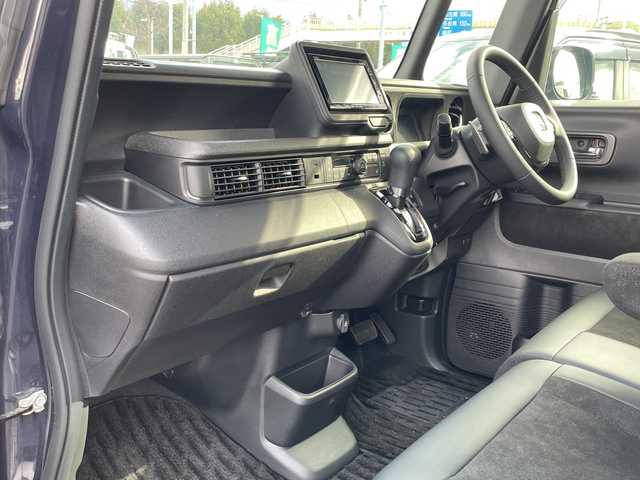 ホンダ Ｎ ＢＯＸ カスタム ターボ 長野県 2023(令5)年 1.5万km トワイライトミストブラックパール 禁煙車/4WD/純正ナビ//Bluetooth/CD/DVD/フルセグTV/USB入力端子(タイプCあり)/両側パワースライドドア/ハーフレザーシート/前席シートヒーター/ETC/純正AW15インチ/ホンダセンシング/・衝突軽減ブレーキ/・先行者発進お知らせ機能/・路外逸脱抑制機能/・レーダークルーズコントロール/アイドリングストップ/電動パーキングブレーキ/ブレーキホールド/パドルシフト/LEDヘッドライト/オートマチックハイビーム/プッシュスタート/スマートキー