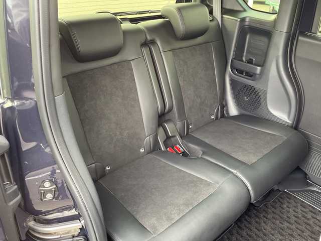 ホンダ Ｎ ＢＯＸ カスタム ターボ 長野県 2023(令5)年 1.5万km トワイライトミストブラックパール 禁煙車/4WD/純正ナビ//Bluetooth/CD/DVD/フルセグTV/USB入力端子(タイプCあり)/両側パワースライドドア/ハーフレザーシート/前席シートヒーター/ETC/純正AW15インチ/ホンダセンシング/・衝突軽減ブレーキ/・先行者発進お知らせ機能/・路外逸脱抑制機能/・レーダークルーズコントロール/アイドリングストップ/電動パーキングブレーキ/ブレーキホールド/パドルシフト/LEDヘッドライト/オートマチックハイビーム/プッシュスタート/スマートキー