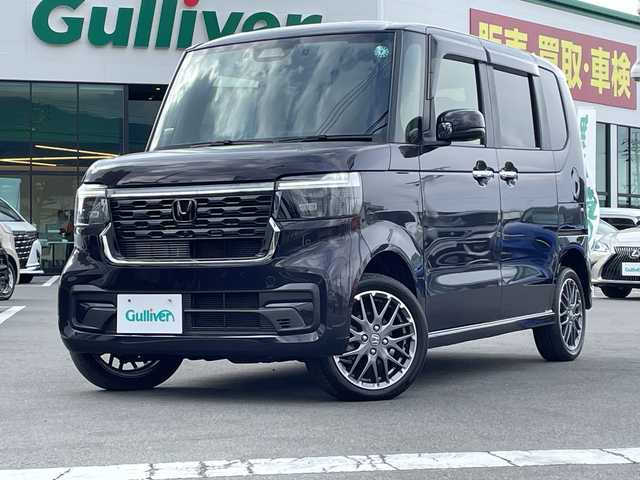 ホンダ Ｎ ＢＯＸ カスタム ターボ 長野県 2023(令5)年 1.5万km トワイライトミストブラックパール 禁煙車/4WD/純正ナビ//Bluetooth/CD/DVD/フルセグTV/USB入力端子(タイプCあり)/両側パワースライドドア/ハーフレザーシート/前席シートヒーター/ETC/純正AW15インチ/ホンダセンシング/・衝突軽減ブレーキ/・先行者発進お知らせ機能/・路外逸脱抑制機能/・レーダークルーズコントロール/アイドリングストップ/電動パーキングブレーキ/ブレーキホールド/パドルシフト/LEDヘッドライト/オートマチックハイビーム/プッシュスタート/スマートキー