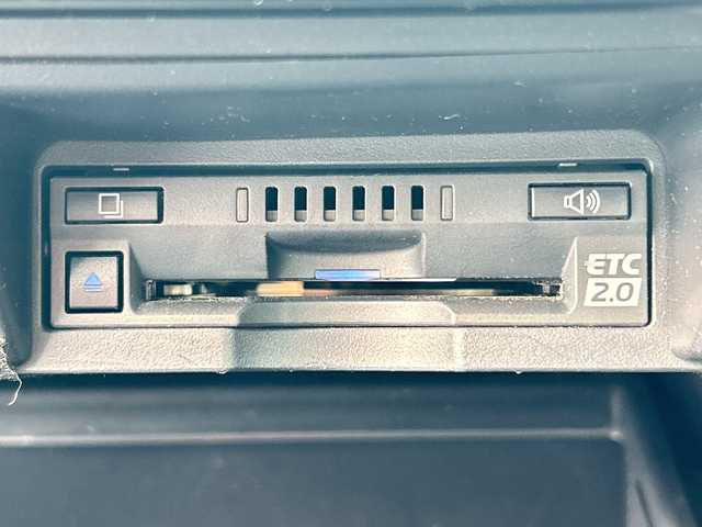 トヨタ クラウン ハイブリッド S Cパッケージ Four 道北・旭川 2019(令1)年 7.5万km プレシャスブラックパール /寒冷地仕様//4WD//禁煙車//純正ナビ/CD/DVD/SD/BT/USB/AUX/フルセグ//バックカメラ//レザーシート//シートヒーター//エアシート//前席パワーシート//トヨタセーフティセンス/PCS/BSM/RCTA//ドライブレコーダー//ミラーヒーター//フロントデアイサー//ハンドルヒーター//革巻きステアリング//ステアリングスイッチ//ビルトインETC2.0//パドルシフト//オートライト//LEDヘッドライト//フォグランプ//純正エンジンスターター//AC100V//ミラーウィンカー//保証書