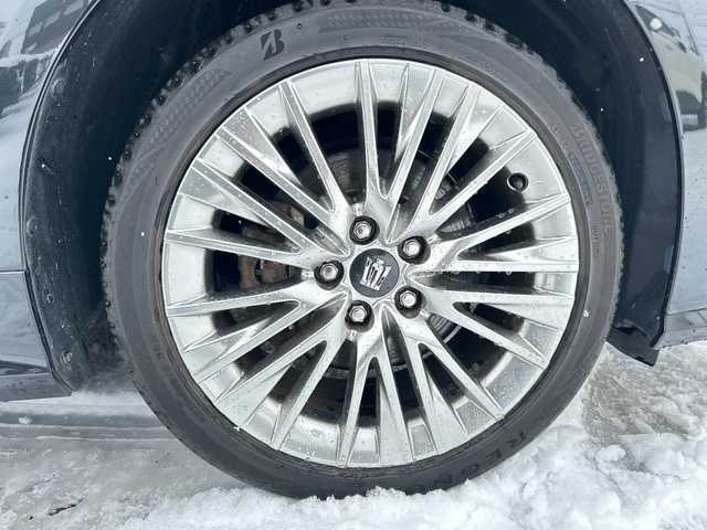 トヨタ クラウン ハイブリッド S Cパッケージ Four 道北・旭川 2019(令1)年 7.5万km プレシャスブラックパール /寒冷地仕様//4WD//禁煙車//純正ナビ/CD/DVD/SD/BT/USB/AUX/フルセグ//バックカメラ//レザーシート//シートヒーター//エアシート//前席パワーシート//トヨタセーフティセンス/PCS/BSM/RCTA//ドライブレコーダー//ミラーヒーター//フロントデアイサー//ハンドルヒーター//革巻きステアリング//ステアリングスイッチ//ビルトインETC2.0//パドルシフト//オートライト//LEDヘッドライト//フォグランプ//純正エンジンスターター//AC100V//ミラーウィンカー//保証書