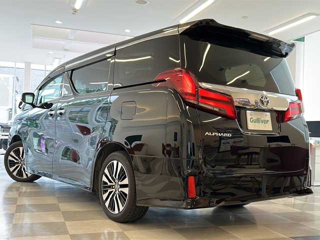 トヨタ アルファード S Cパッケージ 岐阜県 2022(令4)年 2.1万km ブラック サンルーフ/フリップダウンモニター/レーダークルーズコントロール/バックカメラ/ETC/両側パワースライドドア/パワーバックドア/フルセグテレビ/Bluetooth/パワーシート/メモリーシート/レーンアシスト/コーナーセンサー/革シート/シートヒーター/ベンチレーション/オットマン/純正アルミ18インチ/コーナーセンサー/ステアリングヒーター/プッシュスタート