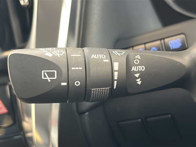 トヨタ アルファード S Cパッケージ 岐阜県 2022(令4)年 2.1万km ブラック サンルーフ/フリップダウンモニター/レーダークルーズコントロール/バックカメラ/ETC/両側パワースライドドア/パワーバックドア/フルセグテレビ/Bluetooth/パワーシート/メモリーシート/レーンアシスト/コーナーセンサー/革シート/シートヒーター/ベンチレーション/オットマン/純正アルミ18インチ/コーナーセンサー/ステアリングヒーター/プッシュスタート