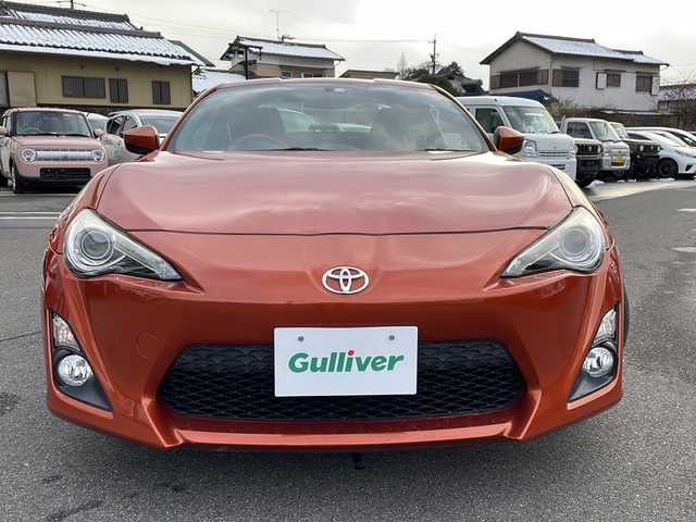 トヨタ ８６ GT 岐阜県 2012(平24)年 5.5万km オレンジメタリック 社外ＳＤナビ　/ＥＴＣ　/バックカメラ　/横滑り防止装置　/ＡＢＳ　/ＨＩＤヘッドライト　/オートライト　/プッシュスタート　/スマートキー　/スペアキー　/純正１７インチアルミホイール　/６速ＭＴ　/Ｗ／サイドエアバッグ