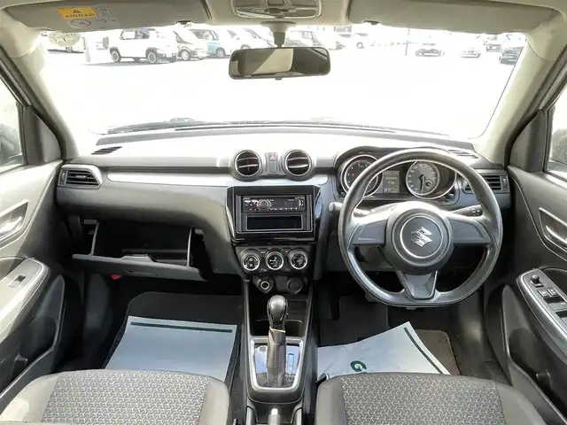 スズキ スイフト XG 道央・札幌 2017(平29)年 12.7万km ピュアホワイトP 4WD/社外CDプレイヤー/FM/AM/CD/AUX/横滑り防止システム/電動格納ミラー/D・N席シートヒーター/社外フロアマット/スマートキー/プッシュスタート