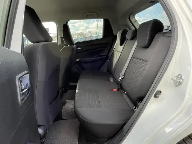スズキ スイフト XG 道央・札幌 2017(平29)年 12.7万km ピュアホワイトP 4WD/社外CDプレイヤー/FM/AM/CD/AUX/横滑り防止システム/電動格納ミラー/D・N席シートヒーター/社外フロアマット/スマートキー/プッシュスタート