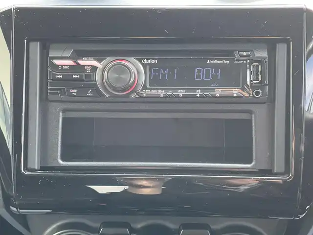 スズキ スイフト XG 道央・札幌 2017(平29)年 12.7万km ピュアホワイトP 4WD/社外CDプレイヤー/FM/AM/CD/AUX/横滑り防止システム/電動格納ミラー/D・N席シートヒーター/社外フロアマット/スマートキー/プッシュスタート