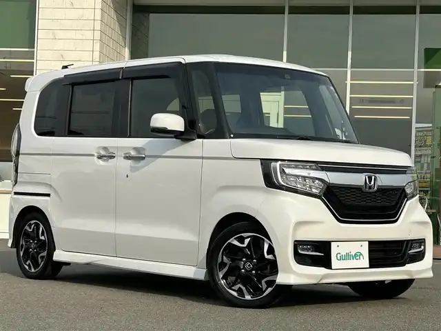 ホンダ Ｎ ＢＯＸ 兵庫県 2020(令2)年 3.2万km プラチナホワイトパール 純正8インチプレミアムインターナビ（VXu-207NBi）/ＤＶＤ/ＣＤ/フルセグ/ＢＴ　/純正前後ドライブレコーダー/ホンダセンシング/パドルシフト/オートライト/ビルトインＥＴＣ/両側パワースライドドア/ハーフレザーシート/前席シートヒーター/ウィンカーミラー/LEDヘッドライト/ステアリングスイッチ/純正フロアマット/１５インチ純正アルミホイール