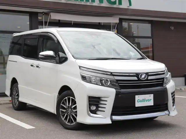 トヨタ ヴォクシー ZS 煌Ⅱ 福島県 2017(平29)年 10.7万km ホワイトパールクリスタルシャイン  ワ ン オ ー ナ ー/ ４　W   D/ 社 外 ナ ビ・フ ル セ グ T V/ 社 外 バ ッ ク カ メ ラ/ E    T    C/ エ ン ジ ン ス タ ー タ ー/ ス マ ー ト キ ー/ 両 側 パ ワ ー ス ラ イ ド ド ア/ ト ヨ タ セ ー フ テ ィ/ 純 正 L E D ヘ ッ ド ラ イ ト/ 純 正 フ ォ グ ラ ン プ/ 純 正 ア ル ミ ホ イ ル/ ア イ ド リ ン グ ス ト ッ プ