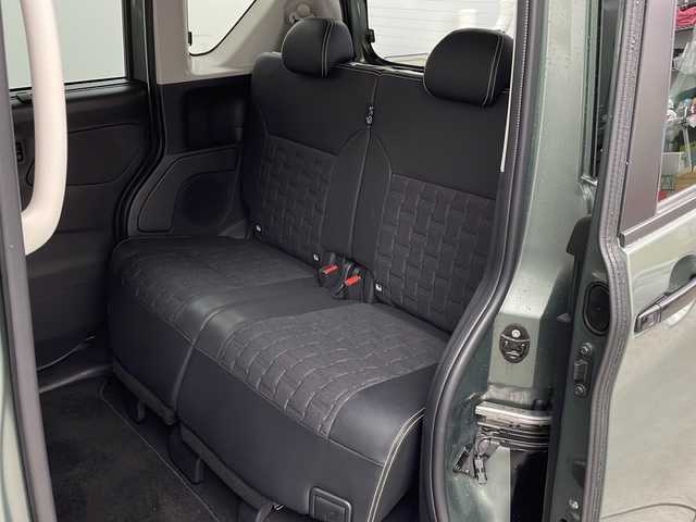 三菱 デリカミニ G プレミアム 新潟県 2024(令6)年 1.2万km 緑Ⅱ 4WD/社外SDナビ【AVIC-R6720】/(CD・DVD・フルセグ・BT・SD・iPod・AUX・FM・AM)/バックカメラ/全方位カメラ/プッシュスタート/ダウンヒルアシスト/両側パワースライドドア/ステアリングヒーター/シートヒーター/LEDヘッドライト/オートライト/ルーフレール/ステアリングスイッチ/社外フロアマット/電格ウィンカーミラー/保証書/取扱説明書