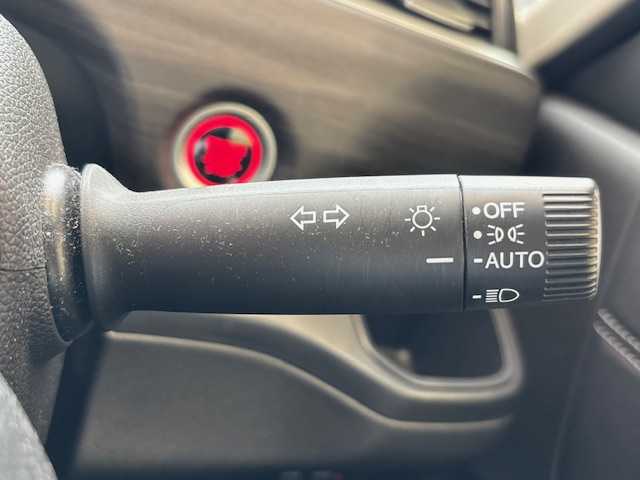 ホンダ フリード G ホンダセンシング 埼玉県 2020(令2)年 5.4万km プラチナホワイトパール ホンダセンシング/純正SDナビ/　　CD/DVD/BT/フルセグ/バックカメラ/両側パワースライドドア/レーダークルーズコントロール/LEDオートライト/ハーフレザーシート/シートヒーター/純正15インチアルミホイール/ステアリングスイッチ/アイドリングストップ/USBポート/ビルトインETC/禁煙車