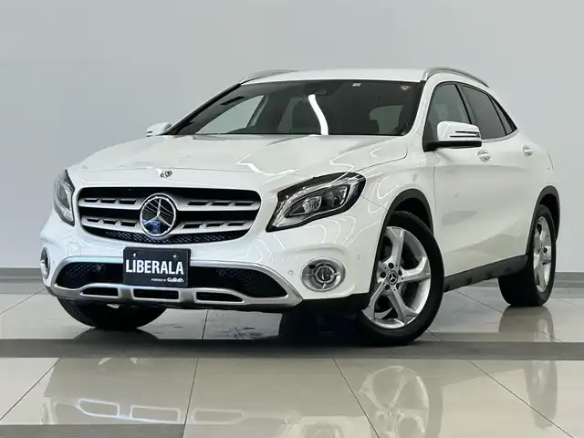 メルセデス・ベンツ ＧＬＡ２２０ 4マチック 岡山県 2018(平30)年 5.1万km ポーラホワイト メルセデス純正コマンドナビ/Ｒカメラ/ＥＳＰ/アクティブセーフティー/アテンションアシスト/ブラインドスポットアシスト/レーンキープアシスト/パワーテールゲート/フットオープナー/レザーシート/ＥＴＣ/ＰＤＣ/ＬＥＤヘッドライト/Ｂｌｕｅｔｏｏｔｈ/アップルカープレイ/アンドロイドオート/フルセグＴＶ/ＵＳＢ/純正18インチアルミ/シートヒーター