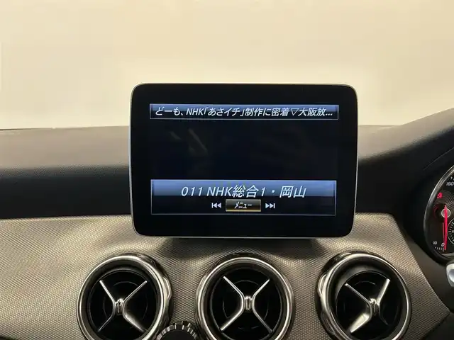 メルセデス・ベンツ ＧＬＡ２２０ 4マチック 岡山県 2018(平30)年 5.1万km ポーラホワイト メルセデス純正コマンドナビ/Ｒカメラ/ＥＳＰ/アクティブセーフティー/アテンションアシスト/ブラインドスポットアシスト/レーンキープアシスト/パワーテールゲート/フットオープナー/レザーシート/ＥＴＣ/ＰＤＣ/ＬＥＤヘッドライト/Ｂｌｕｅｔｏｏｔｈ/アップルカープレイ/アンドロイドオート/フルセグＴＶ/ＵＳＢ/純正18インチアルミ/シートヒーター