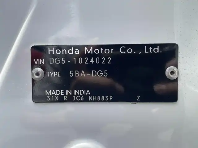 ホンダ ＷＲ－Ｖ Z 滋賀県 2024(令6)年 0.3万km ブリリアントスポーティブルーメタリック2トーン ワンオーナー/9型ディスプレイオーディオ/・Bluetooth/フルセグ/バックカメラ/革巻きステアリング/ステアリングリモコン/パドルシフト/ETC/前後ドライブレコーダー/LEDヘッドライト/オートリトラミラー/シートリフター/ホンダセンシング/・車線維持支援システム（LKAS)/・アダプティブクルーズコントロール/・オートハイビーム/・衝突軽減ブレーキ（CMBS）/・踏み間違い衝突軽減システム/・路外逸脱抑制機能/・歩行者事故低減ステアリング/・先行車発進お知らせ機能/・標識認識機能/・パーキングセンサーシステム/スマートキー