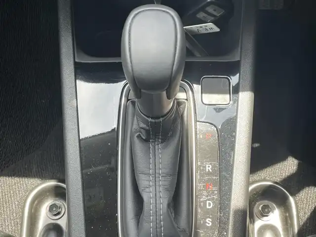ホンダ ＷＲ－Ｖ Z 滋賀県 2024(令6)年 0.3万km ブリリアントスポーティブルーメタリック2トーン ワンオーナー/9型ディスプレイオーディオ/・Bluetooth/フルセグ/バックカメラ/革巻きステアリング/ステアリングリモコン/パドルシフト/ETC/前後ドライブレコーダー/LEDヘッドライト/オートリトラミラー/シートリフター/ホンダセンシング/・車線維持支援システム（LKAS)/・アダプティブクルーズコントロール/・オートハイビーム/・衝突軽減ブレーキ（CMBS）/・踏み間違い衝突軽減システム/・路外逸脱抑制機能/・歩行者事故低減ステアリング/・先行車発進お知らせ機能/・標識認識機能/・パーキングセンサーシステム/スマートキー