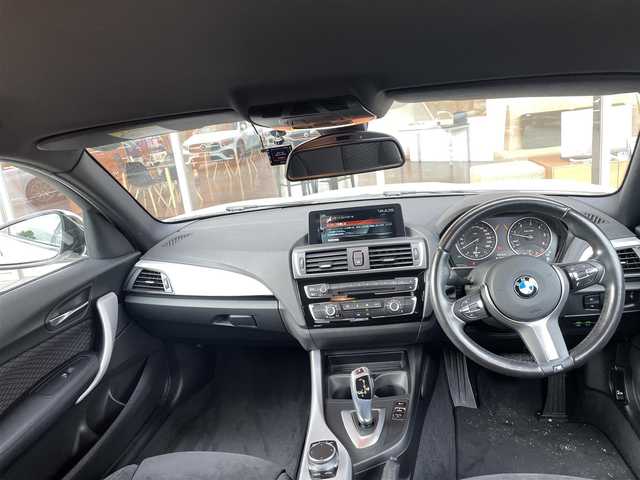 ＢＭＷ １１８ｄ Mスポーツ 岐阜県 2017(平29)年 4.1万km アルピンホワイトⅢ ＨＤＤナビゲーションシステム　/リアビューカメラ　/コーナーセンサー　/クルーズコントロール　/ドライブレコーダー　/オートライト/スペアキー